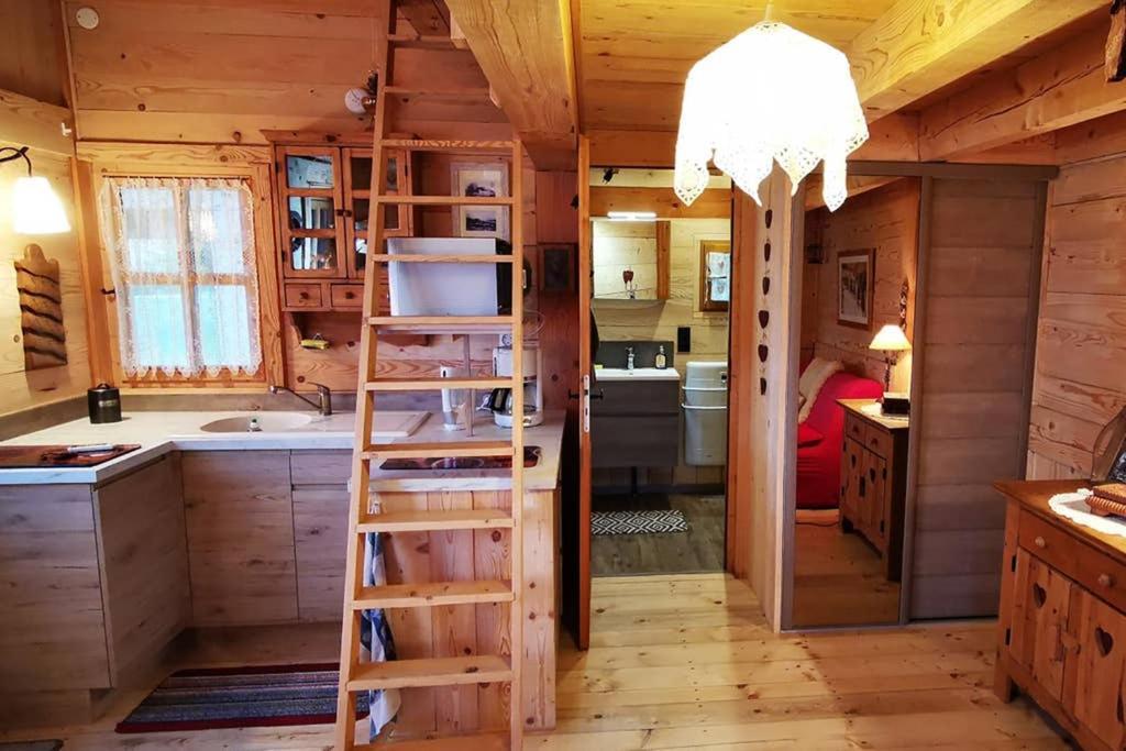 Au Petit Chalet Avec Son Spa - Escapade En Amoureux ! Cruet Exterior photo